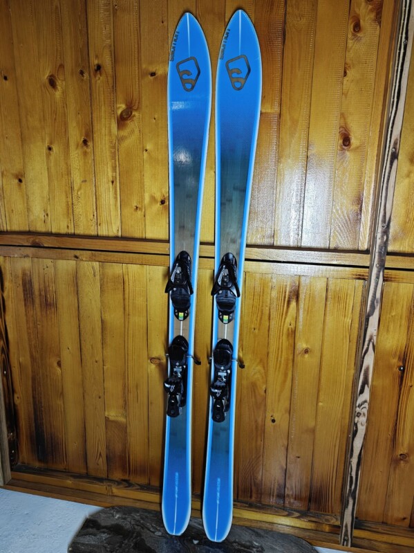 LYŽE SALOMON BBR 8.9 VSHAPE 177CM